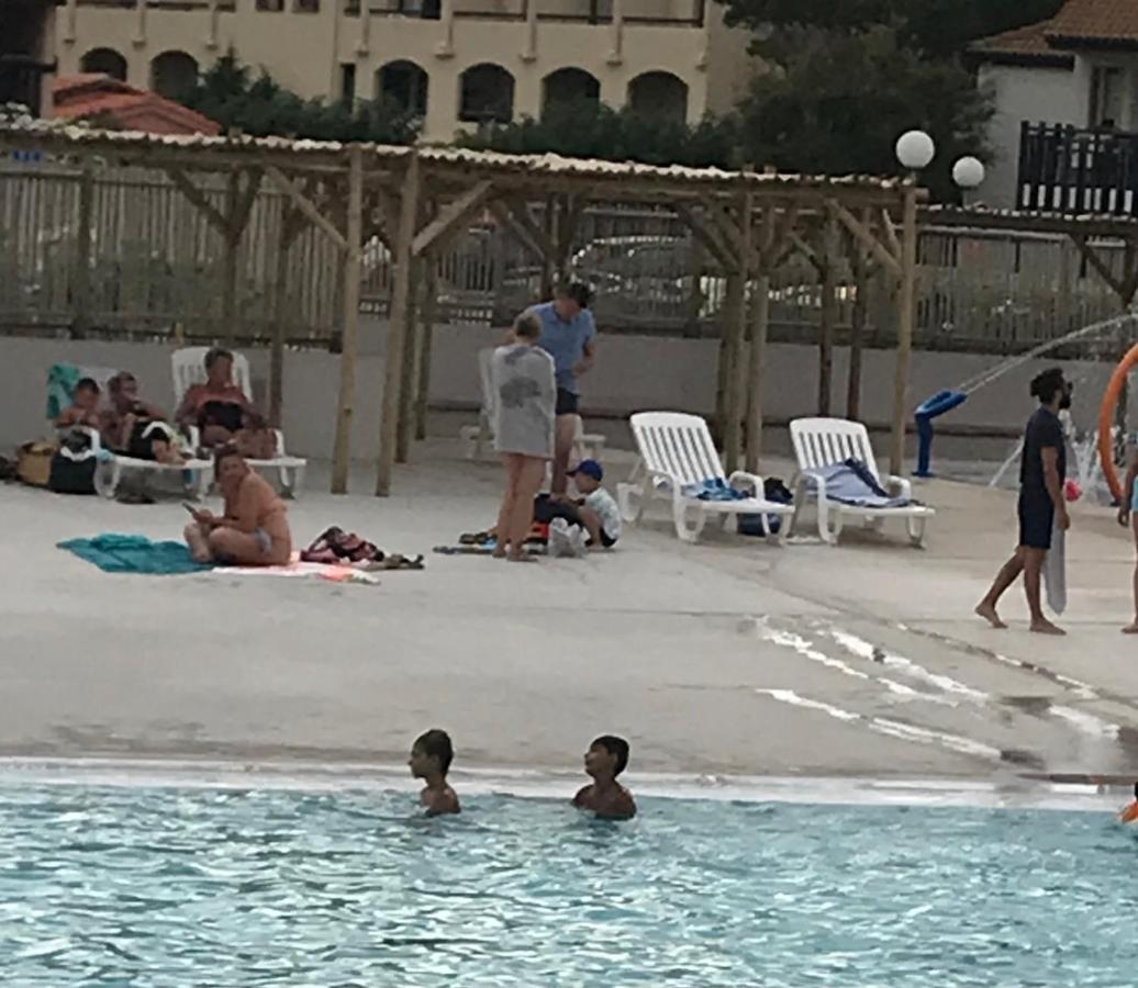 T2 30M2 Piscine Lac Mer Le Barcares Luaran gambar
