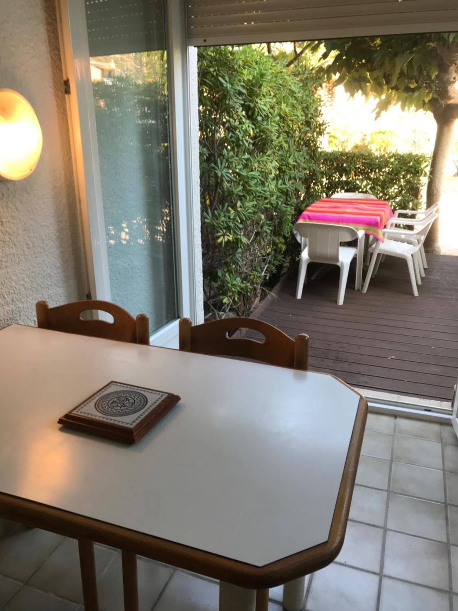 T2 30M2 Piscine Lac Mer Le Barcares Luaran gambar